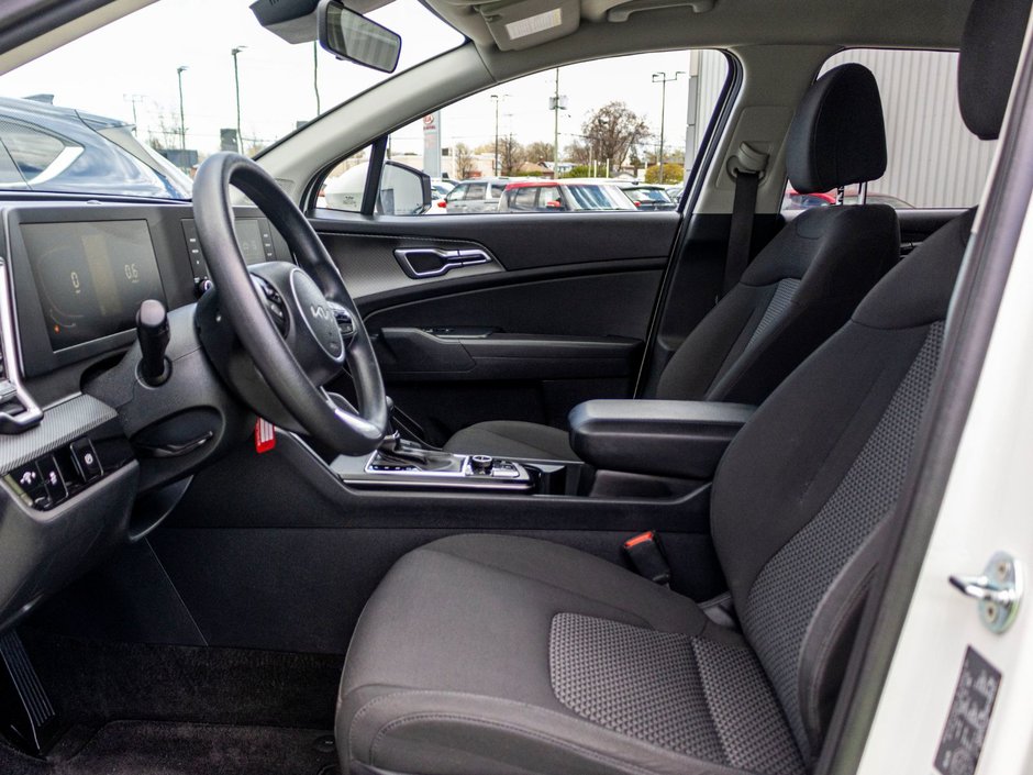 Kia Sportage LX AWD BLANC BAS KILO 2024 PAS DE RECLAMATION AU CARFAX