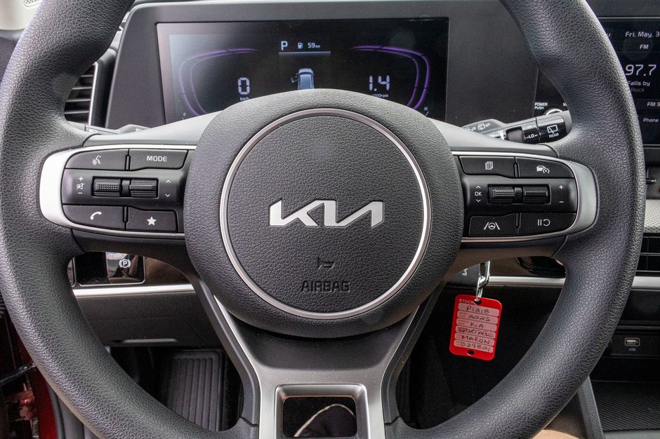 Kia Sportage LW AWD 1548KM WOW 2025 1 PROPRIO PAS DE RECLAMATION AU CARFAX