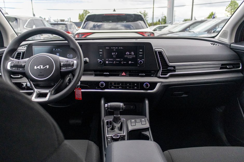 Kia Sportage LW AWD 1548KM WOW 2025 1 PROPRIO PAS DE RECLAMATION AU CARFAX