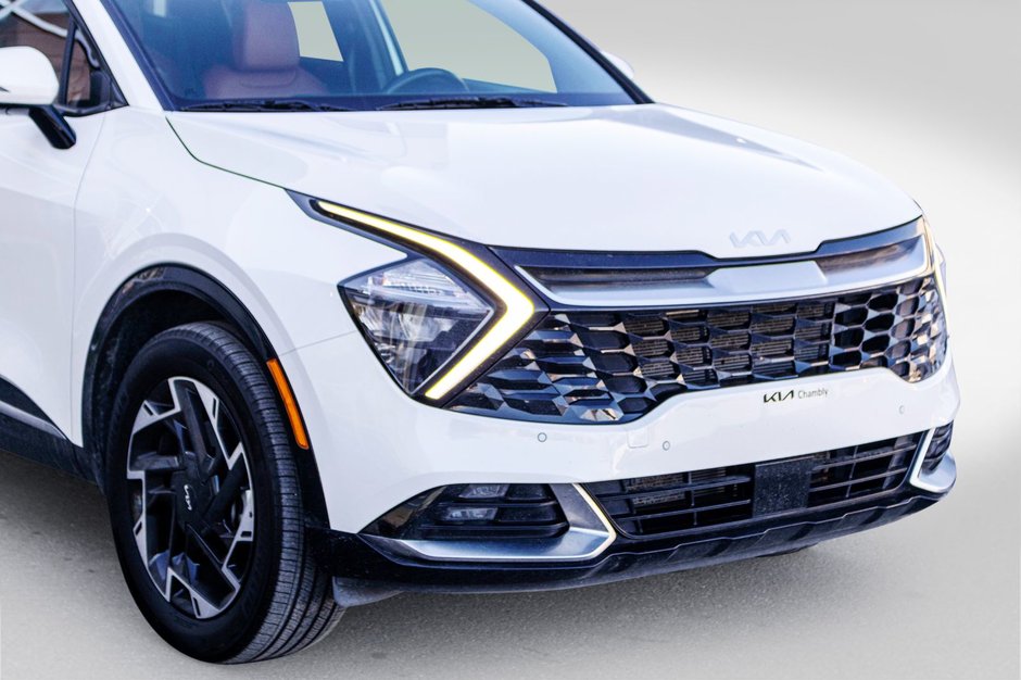 Kia Sportage EX PREMIUM BLANC CUIR ROUGE WOW 2025 PAS DE RECLAMATION AU CARFAX