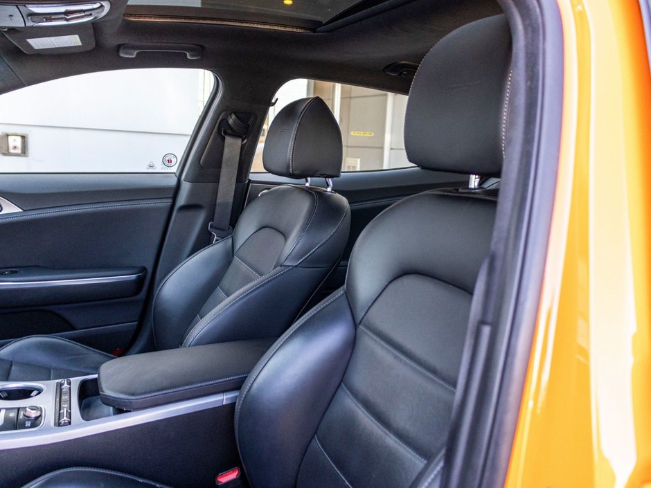 Kia Stinger GT LIMITED ORANGE RARE 2021 BAS KILO RARE