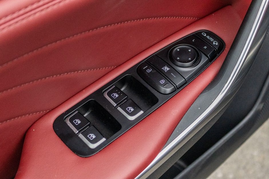 Kia Stinger GT ELITE RARE AWD CUIR ROUGE TOIT BAS KILO 2023