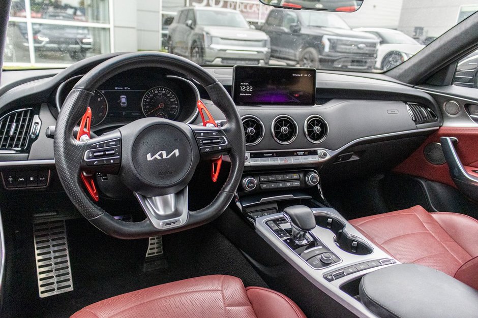 Kia Stinger GT ELITE RARE AWD CUIR ROUGE TOIT BAS KILO 2023