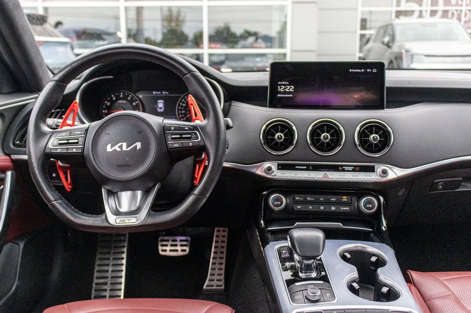 Kia Stinger GT ELITE RARE AWD CUIR ROUGE TOIT BAS KILO 2023