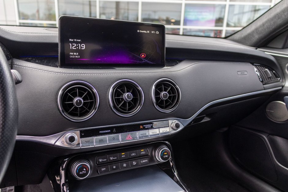 2023 Kia Stinger GT ELITE AWD CUIR TOIT ROUGE BAS KILO 1 OWNER