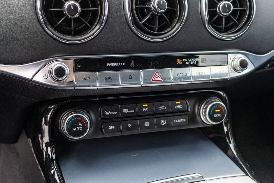 2023 Kia Stinger GT ELITE AWD CUIR TOIT ROUGE BAS KILO 1 OWNER