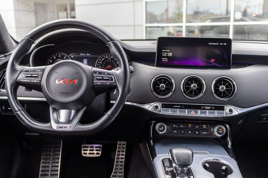 2023 Kia Stinger GT ELITE AWD CUIR TOIT ROUGE BAS KILO 1 OWNER
