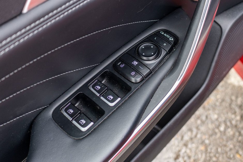 2023 Kia Stinger GT ELITE AWD CUIR TOIT ROUGE BAS KILO 1 OWNER