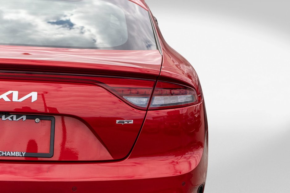 2023 Kia Stinger GT ELITE AWD CUIR TOIT ROUGE BAS KILO 1 OWNER