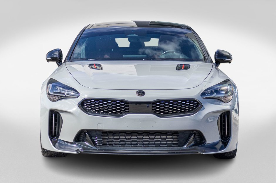 Kia Stinger EDITION SPECIALE  AWD GRIS CUIR ROUGE 2023 1 PROPRIO PAS DE RECLAMATION AU CARFAX
