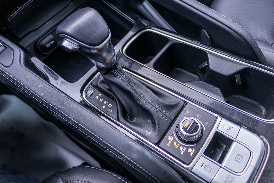 Kia Telluride EX BLANC CUIR TOIT 30250KM WOW 2023 1 PROPRIO PAS DE RECLAMATION AU CARFAX