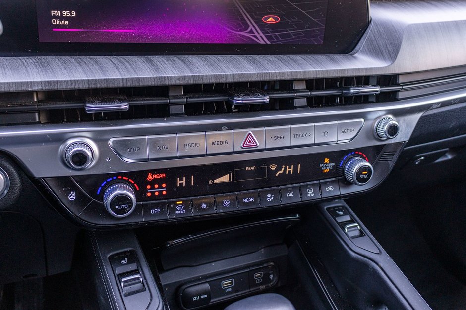 Kia Telluride EX BLANC CUIR TOIT 30250KM WOW 2023 1 PROPRIO PAS DE RECLAMATION AU CARFAX