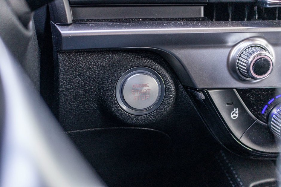 Kia Telluride RARE EX AWD BLANC CUIR TOIT 2025 1 PROPRIO PAS DE RECLAMATIOM AU CARFAX