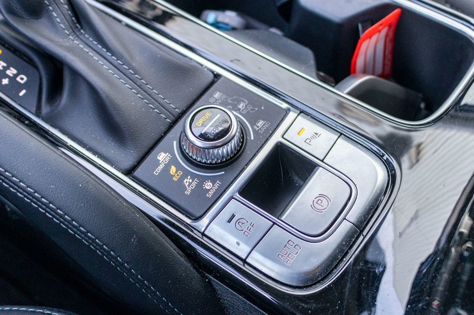 Kia Telluride RARE EX AWD BLANC CUIR TOIT 2025 1 PROPRIO PAS DE RECLAMATIOM AU CARFAX