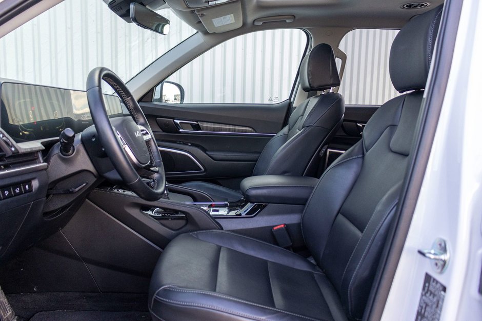 Kia Telluride RARE EX AWD BLANC CUIR TOIT 2025 1 PROPRIO PAS DE RECLAMATIOM AU CARFAX