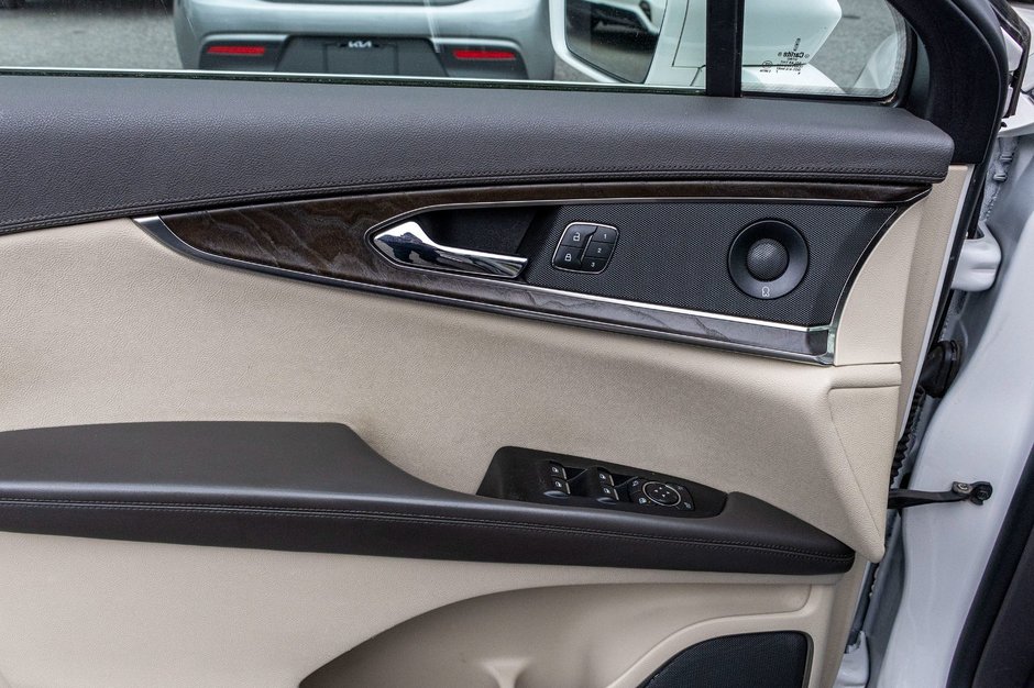 2019 Lincoln Nautilus RESERVE AWD BLANC CUIR TOIT NAVI NO CARFAX CLAIM