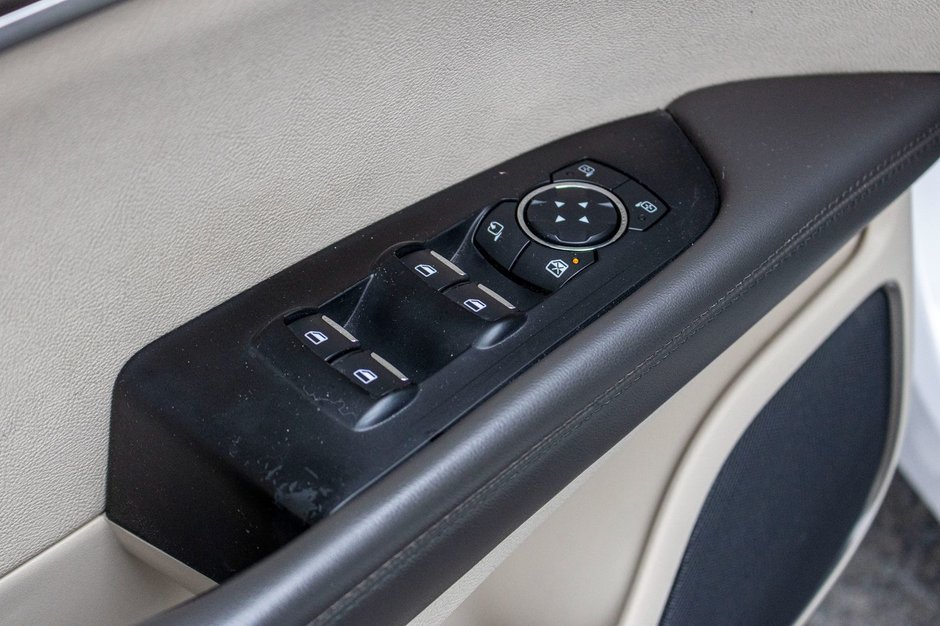 2019 Lincoln Nautilus RESERVE AWD BLANC CUIR TOIT NAVI NO CARFAX CLAIM