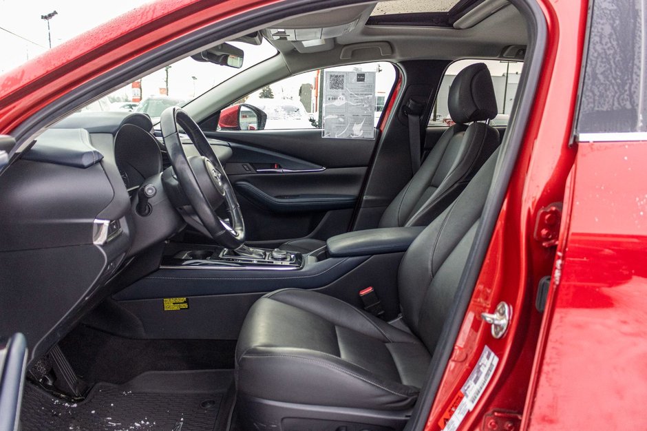 Mazda CX-30 GS LUXE AWD CUIR TOIT BAS KILO 2021 PAS DE RECLAMATION AU CARFAX
