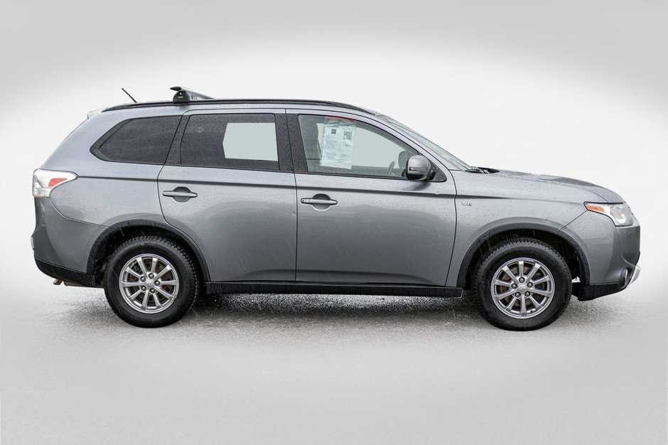 2015 Mitsubishi Outlander SE V6 AWD 7 PASSAGERS