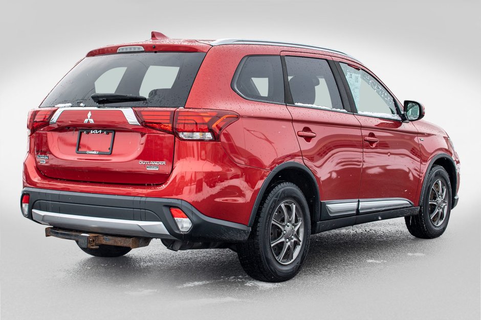 2017 Mitsubishi Outlander SE + AWD