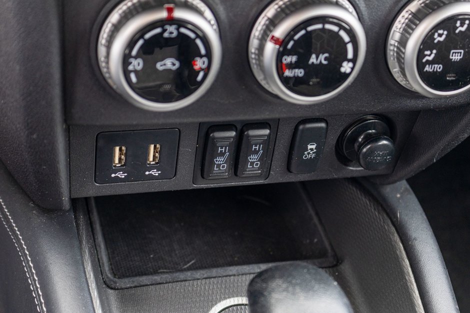 2023 Mitsubishi RVR ES AUTOM NOIR TRES BAS KILO 1 OWNER NO CARFAX CLAIM