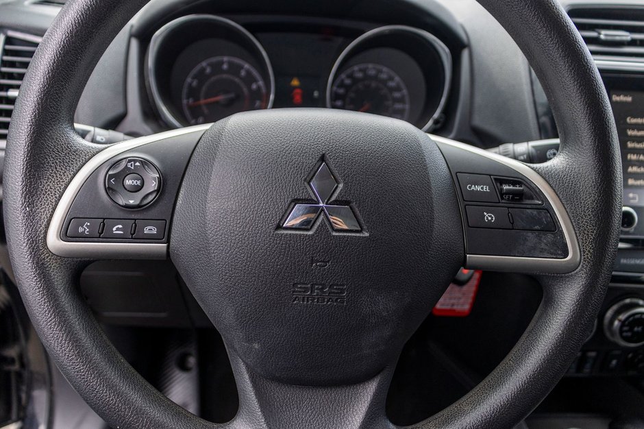 2023 Mitsubishi RVR ES AUTOM NOIR TRES BAS KILO 1 OWNER NO CARFAX CLAIM