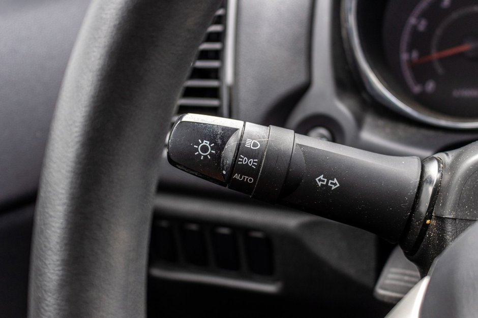 2023 Mitsubishi RVR ES AUTOM NOIR TRES BAS KILO 1 OWNER NO CARFAX CLAIM