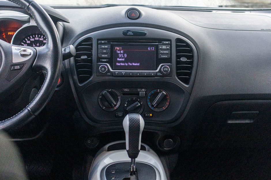 Nissan Juke SV AWD NOIR MAGS NOIR RARE 2017 PAS DE RECLAMATION AU CARFAX