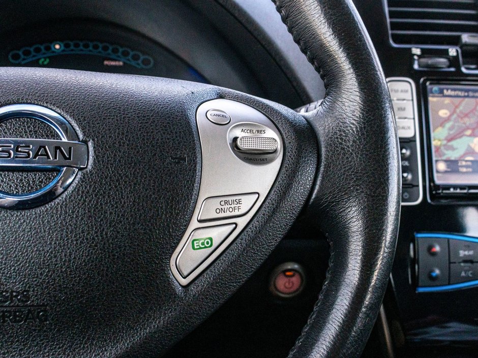 Nissan LEAF SV AUTOM  PNEUS NEUFS 2015