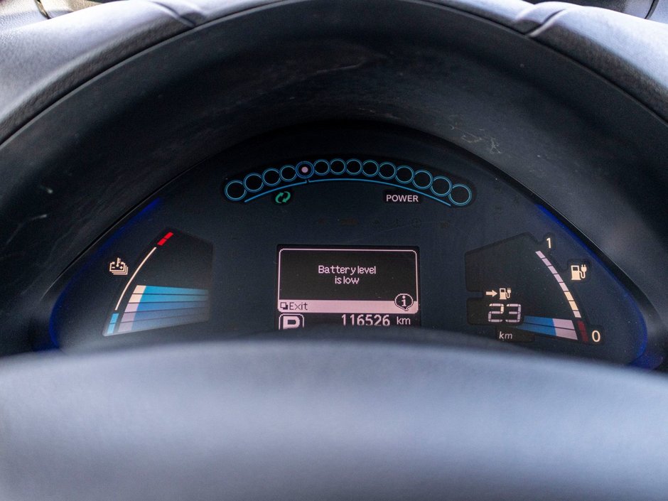 Nissan LEAF SV AUTOM  PNEUS NEUFS 2015