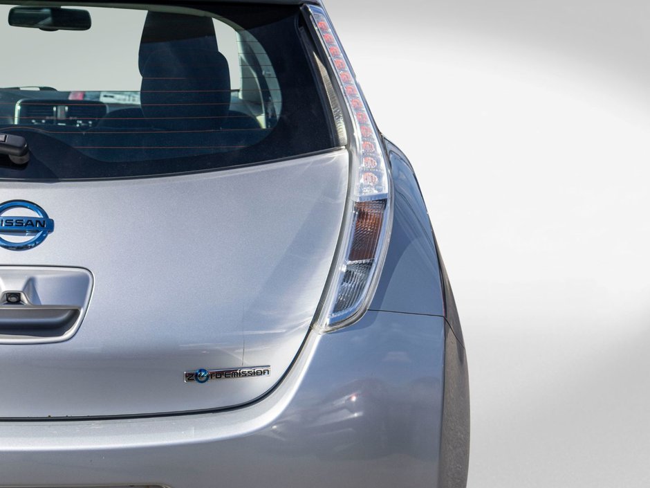 Nissan LEAF SV AUTOM  PNEUS NEUFS 2015
