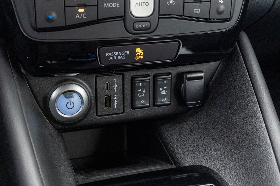 Nissan Leaf SL PLUS CUIR NAV 18823KM WOW 2023 1 PROPRIO PAS DE RECLAMATION AU CARFAX