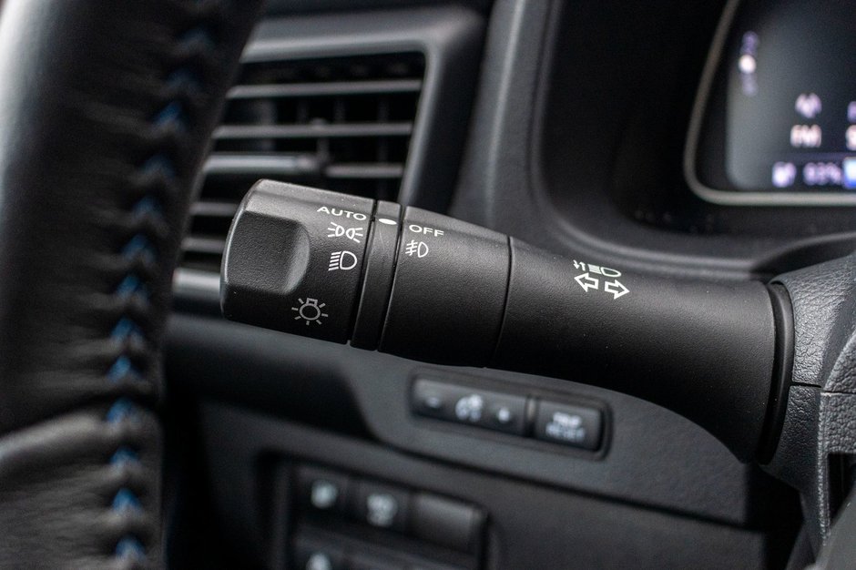 Nissan Leaf SL PLUS CUIR NAV 18823KM WOW 2023 1 PROPRIO PAS DE RECLAMATION AU CARFAX