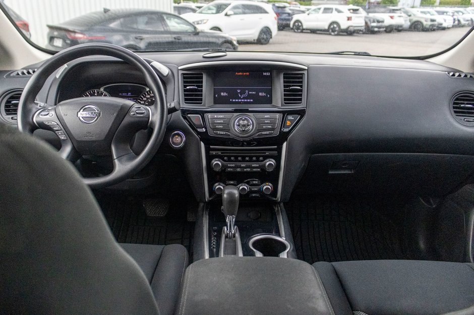 Nissan Pathfinder S AWD 7 PASSAGERS 2017 PAS DE RECLAMATION AU CARFAX