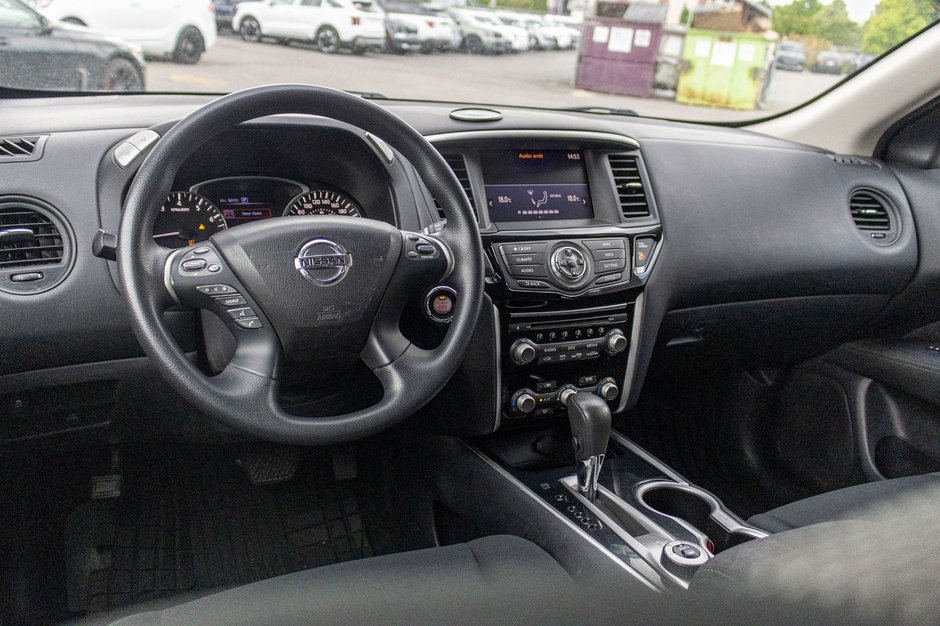 Nissan Pathfinder S AWD 7 PASSAGERS 2017 PAS DE RECLAMATION AU CARFAX