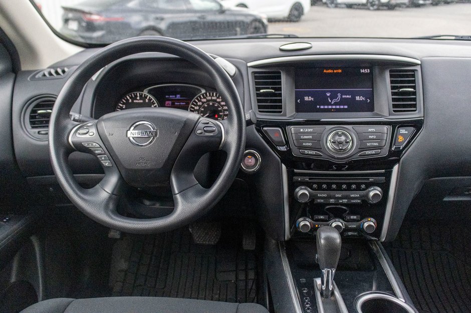 Nissan Pathfinder S AWD 7 PASSAGERS 2017 PAS DE RECLAMATION AU CARFAX