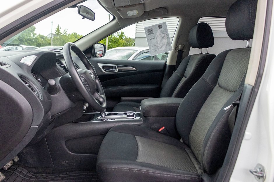 Nissan Pathfinder S AWD 7 PASSAGERS 2017 PAS DE RECLAMATION AU CARFAX