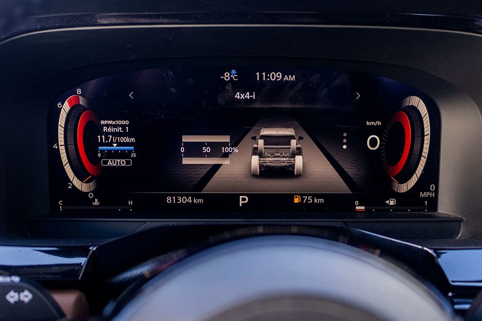 2023 Nissan Pathfinder PLATINUM AWD BLANC CUIR BRUN TOIT NO CARFAX CLAIM