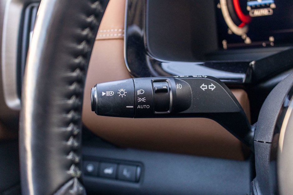 2023 Nissan Pathfinder PLATINUM AWD BLANC CUIR BRUN TOIT NO CARFAX CLAIM