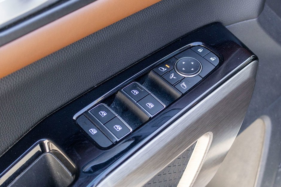 2023 Nissan Pathfinder PLATINUM AWD BLANC CUIR BRUN TOIT NO CARFAX CLAIM