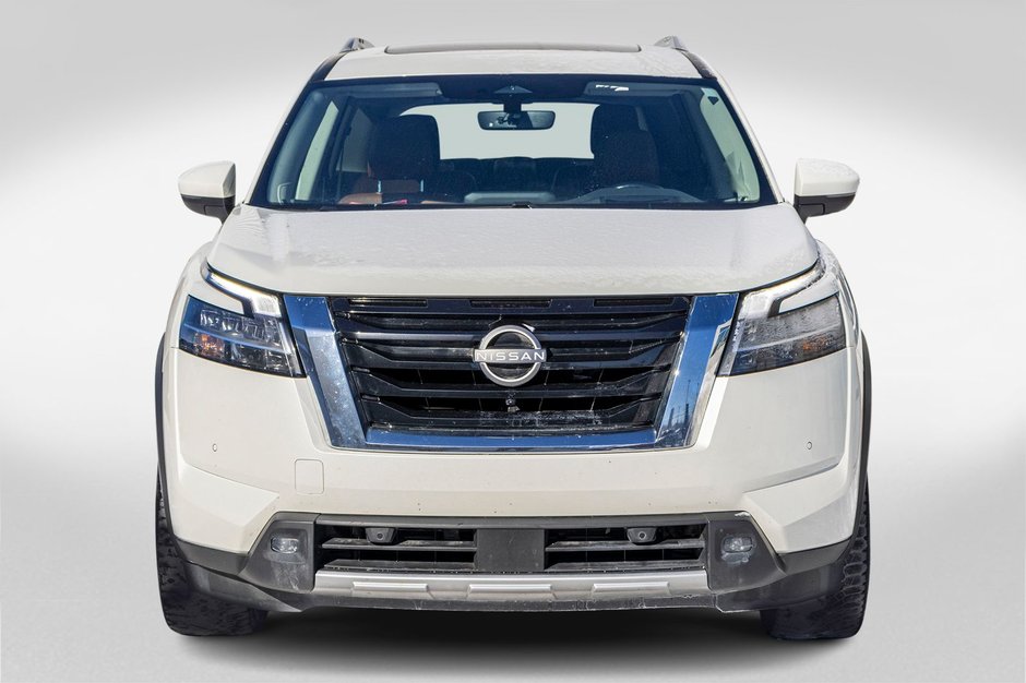 2023 Nissan Pathfinder PLATINUM AWD BLANC CUIR BRUN TOIT NO CARFAX CLAIM
