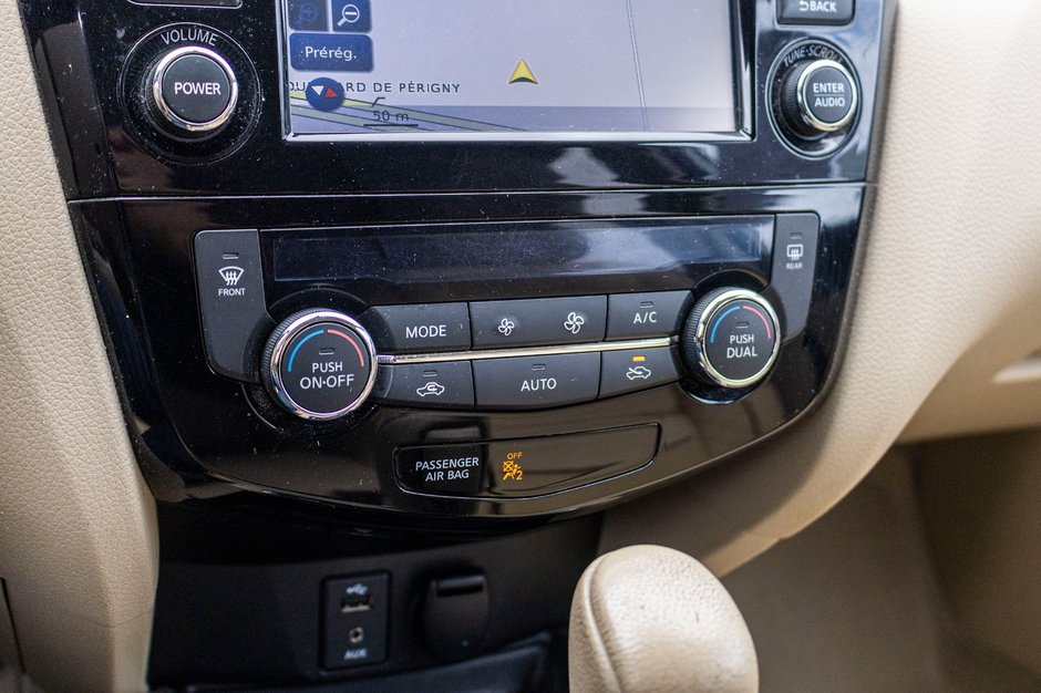 2014 Nissan Rogue SL TECH AWD CUIR TOIT NAV LOW KMS