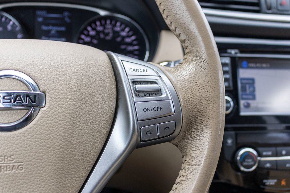 2014 Nissan Rogue SL TECH AWD CUIR TOIT NAV LOW KMS