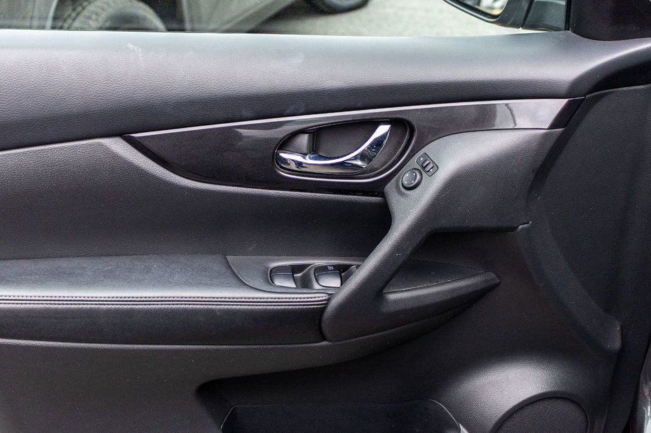 Nissan Rogue S AUTOM A/C CAMERA BAS KILO 2017 PAS DE RECLAMATION AU CARFAX