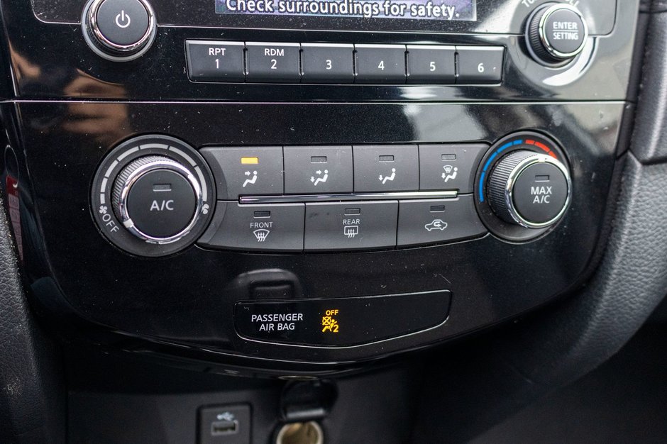 Nissan Rogue S AUTOM A/C CAMERA BAS KILO 2017 PAS DE RECLAMATION AU CARFAX