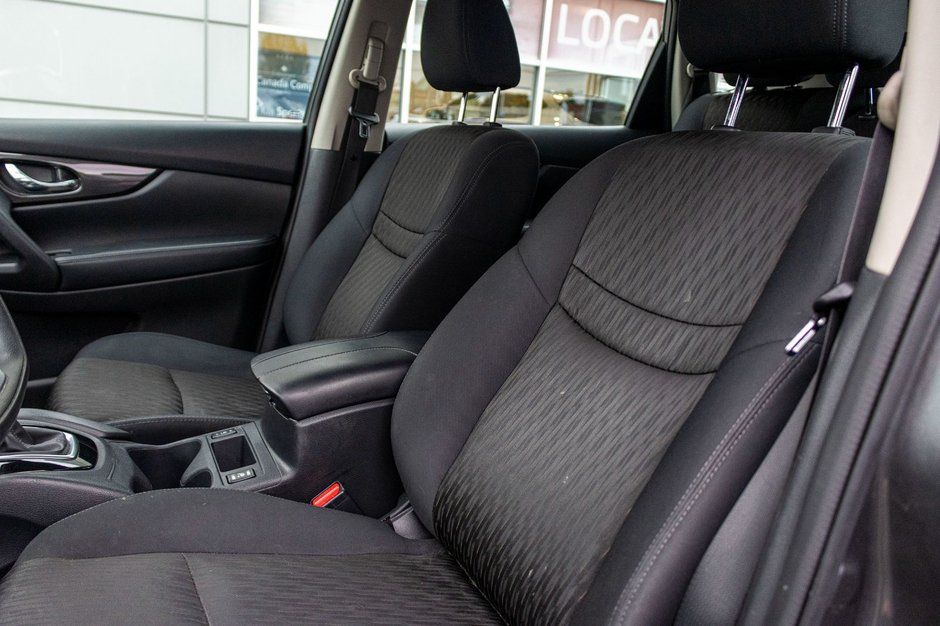 Nissan Rogue S AUTOM A/C CAMERA BAS KILO 2017 PAS DE RECLAMATION AU CARFAX