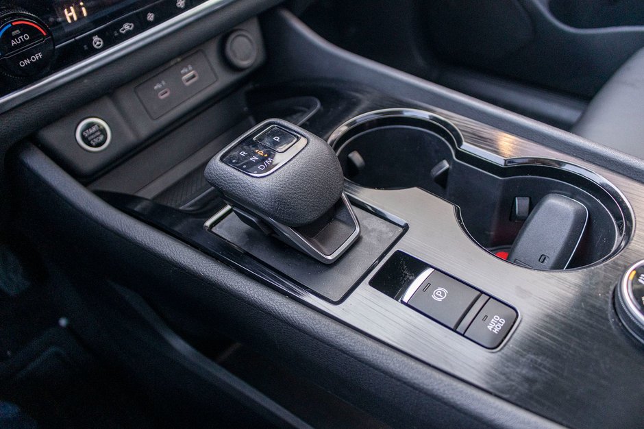 2023 Nissan Rogue SV AWD MIDNIGHT CUIR TOIT BAS KILO