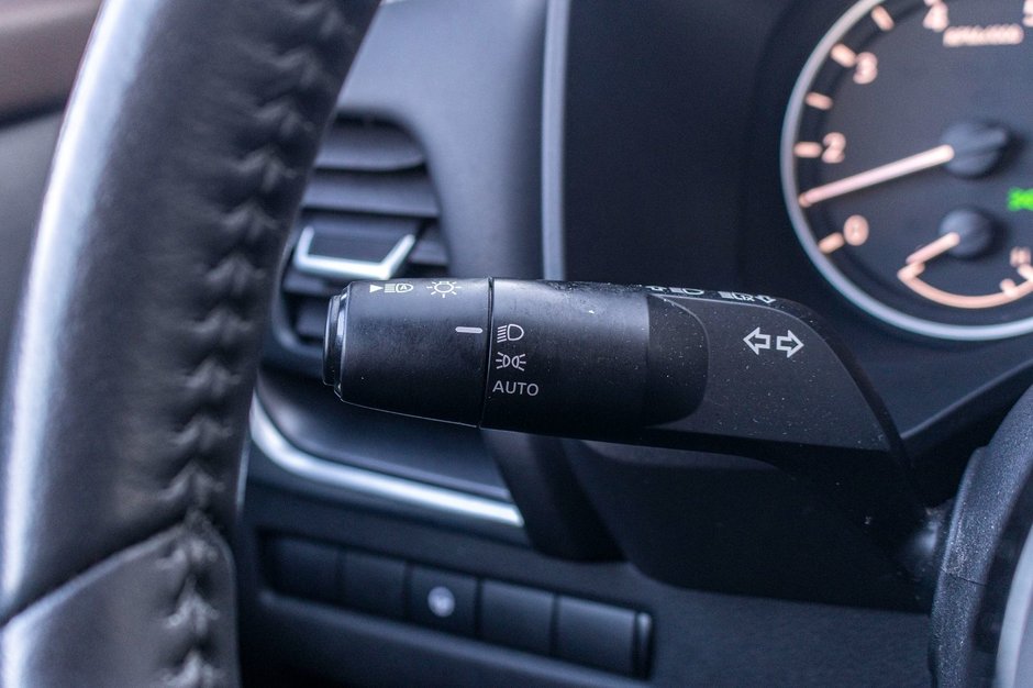 2023 Nissan Rogue SV AWD MIDNIGHT CUIR TOIT BAS KILO