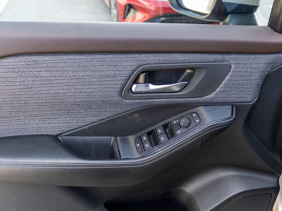 Nissan Rogue SV AWD TOIT 26672KM 2023 1 PROPRIO PAS DE RECLAMATION AU CARFAX