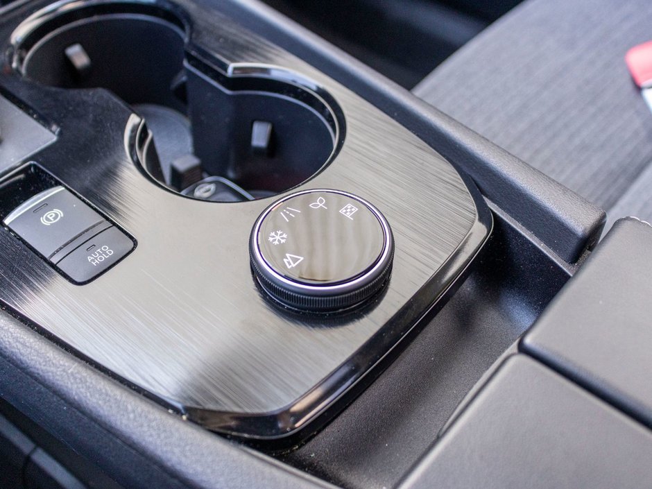 Nissan Rogue SV AWD TOIT 26672KM 2023 1 PROPRIO PAS DE RECLAMATION AU CARFAX